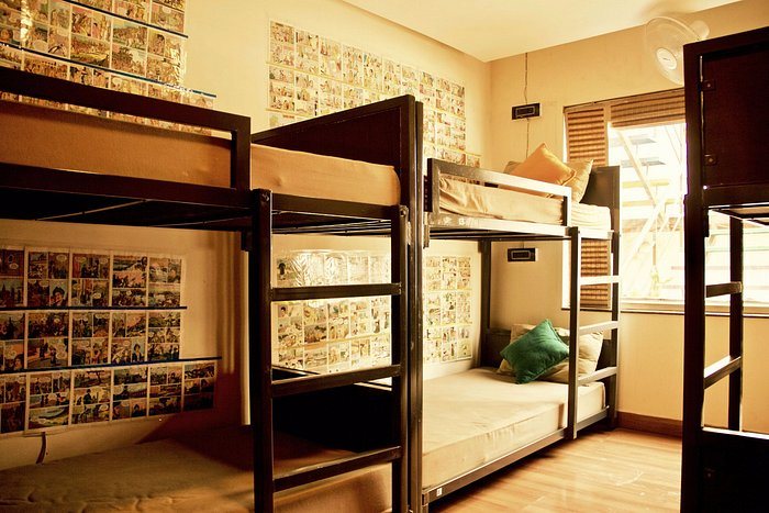GoSTOPS Delhi — Guest room