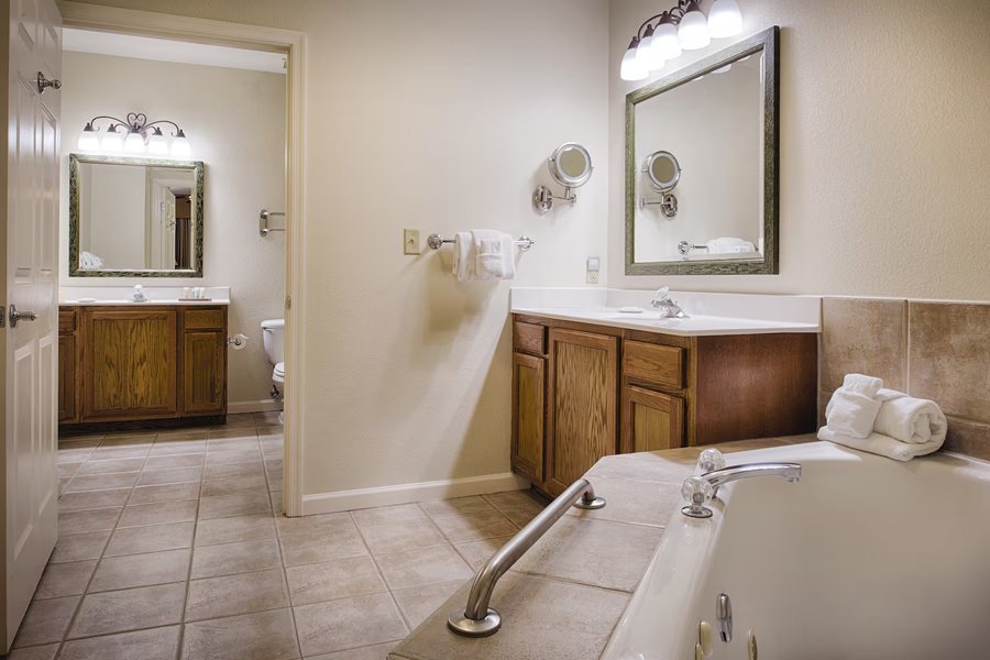 Governor s Trace Bed and Breakfast — Bathroom