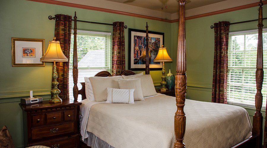 Governor s Trace Bed and Breakfast — Guest room