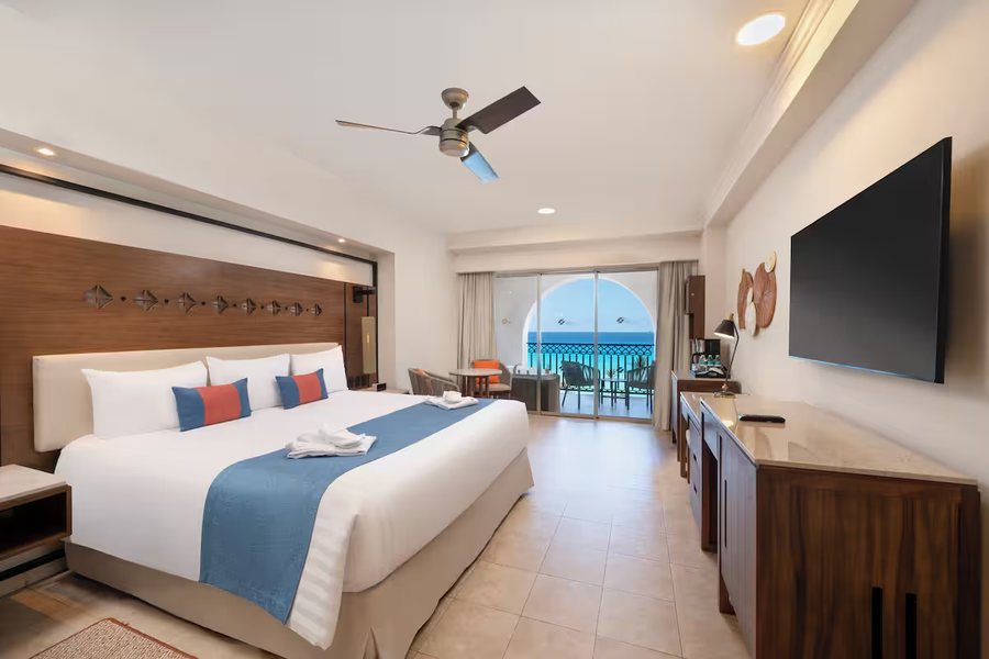 GR Solaris Caribe — Guest room