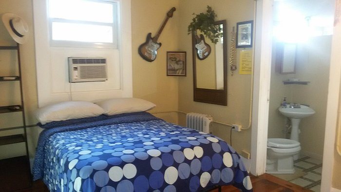 Gram s Place Bed And Hostel — Guest room