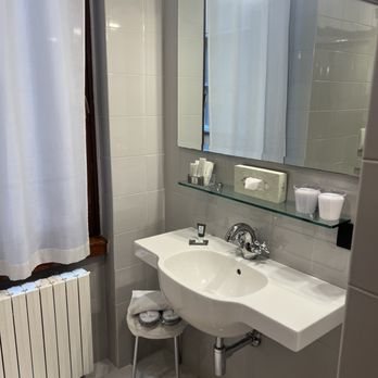 Gran Duca di York — Bathroom