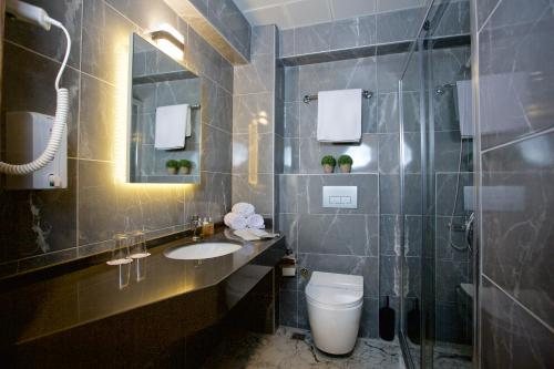 Grand Ambiance Hotel Istanbul — Bathroom