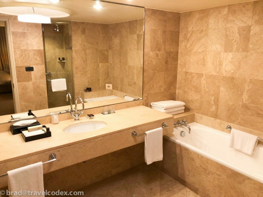 Grand As Hotel Istanbul — Bathroom