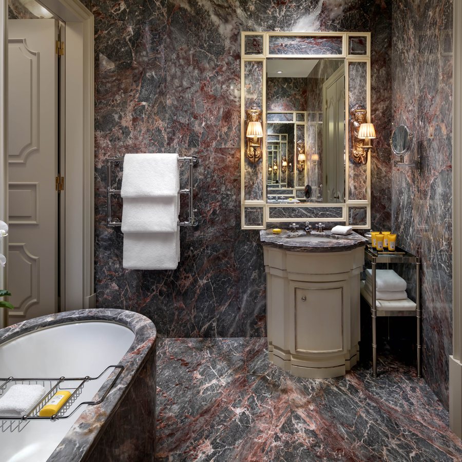 Grand Canal Suites — Bathroom