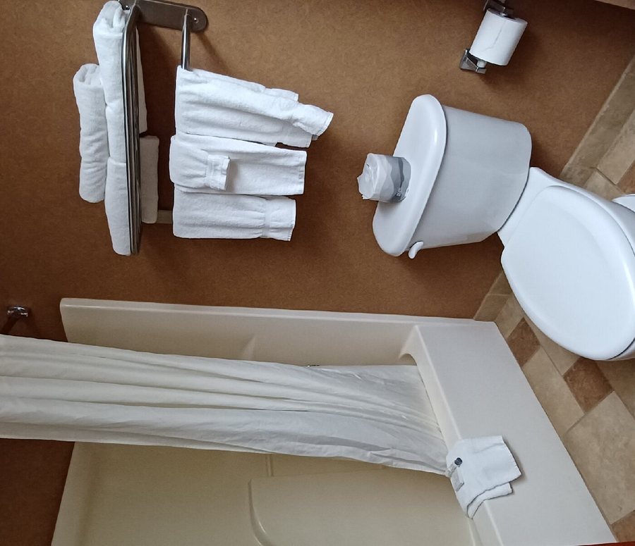 Grand Casino Mille Lacs — Bathroom