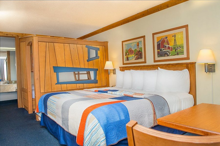 Grand Country Resort — Guest room