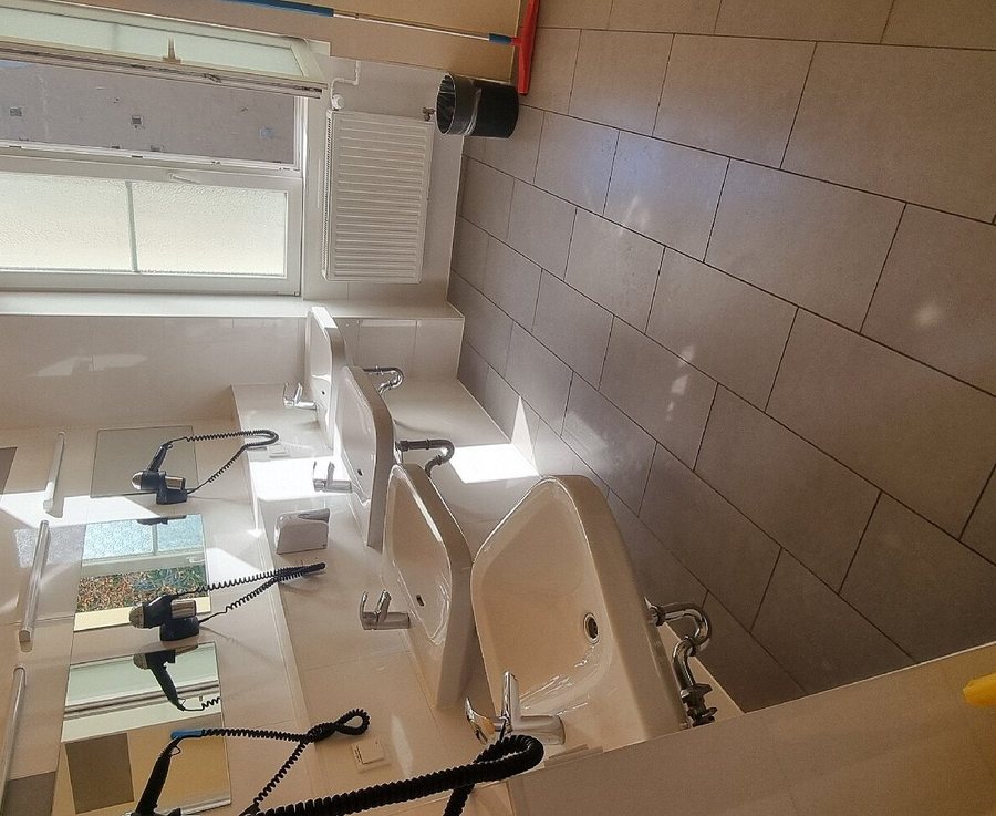Grand Hostel Berlin — Bathroom
