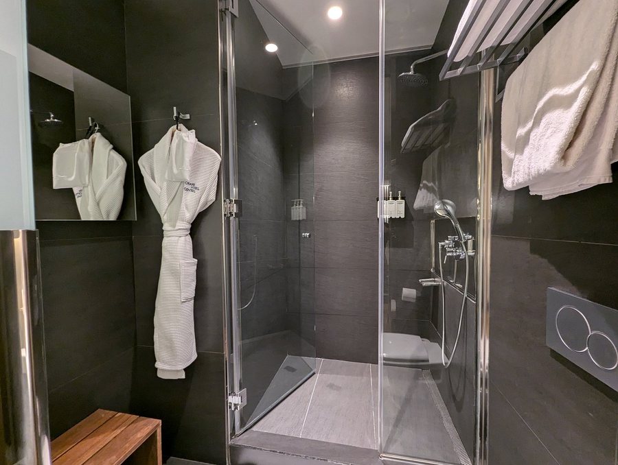 Grand Hotel Central Barcelona Catalonia — Bathroom