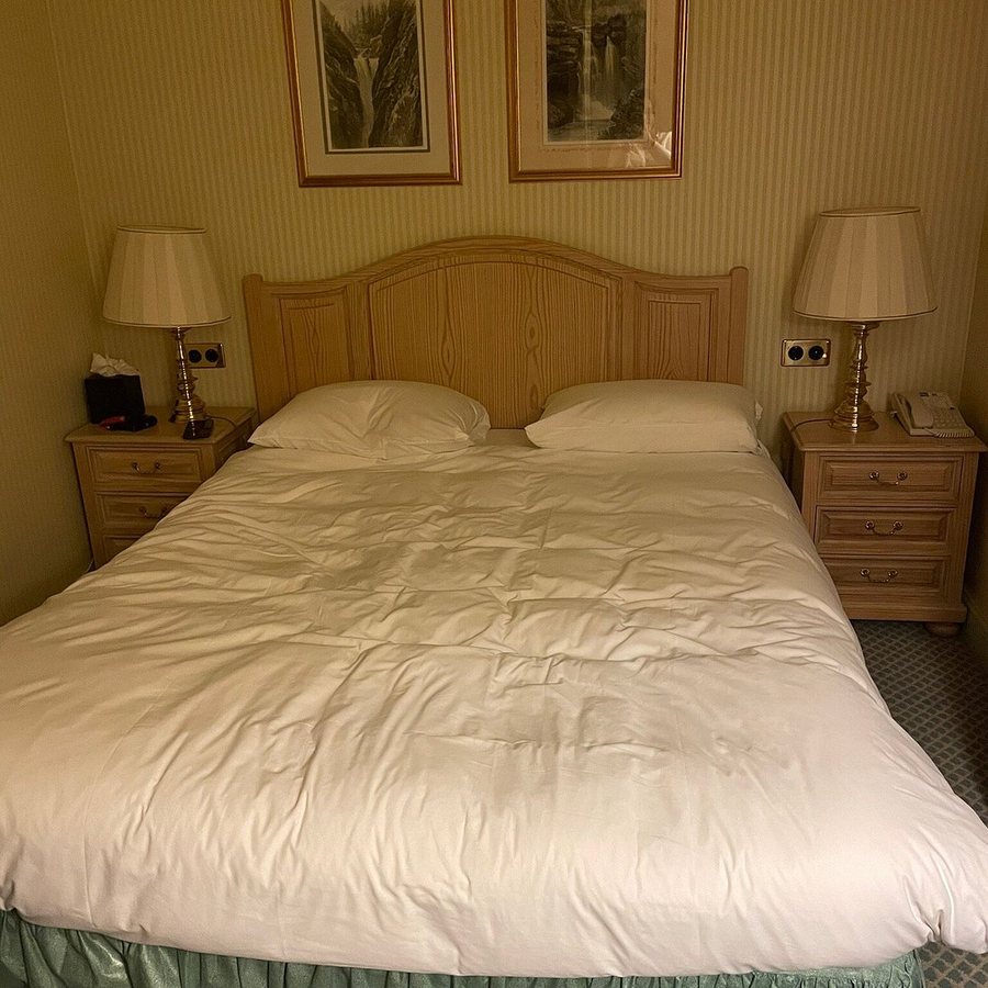 Grand Hotel Du Golf Palace — Guest room
