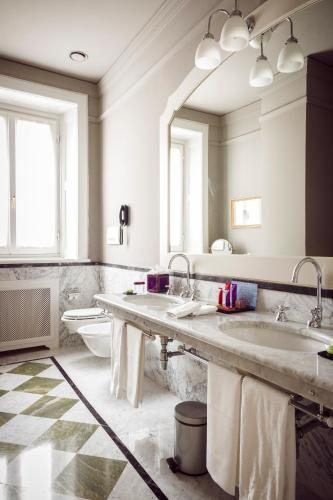 Grand Hotel et de Milan The Leading Hotels of the World — Bathroom