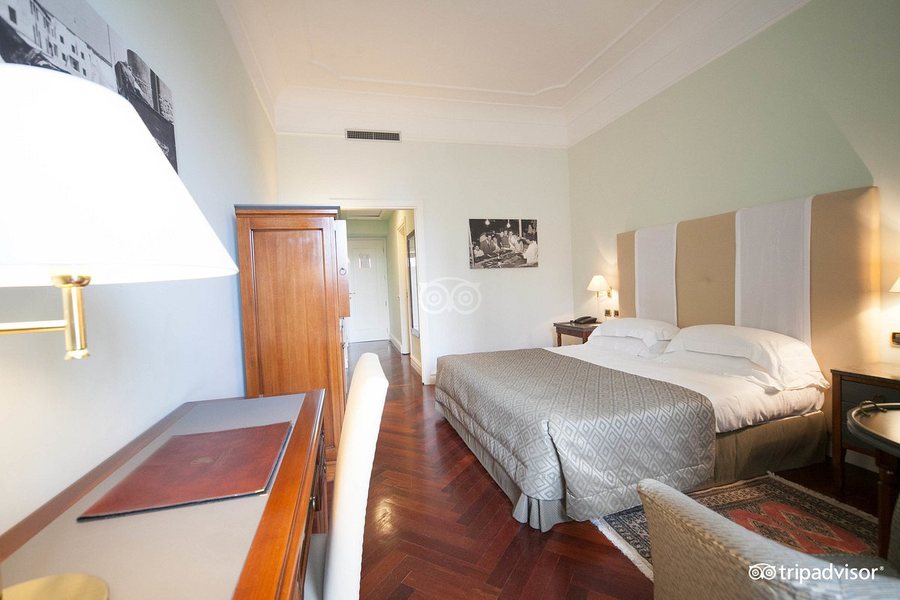 Grand Hotel Piazza Borsa — Guest room