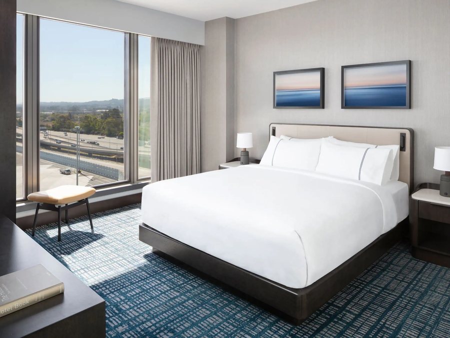 Grand Hyatt at SFO — Guest room