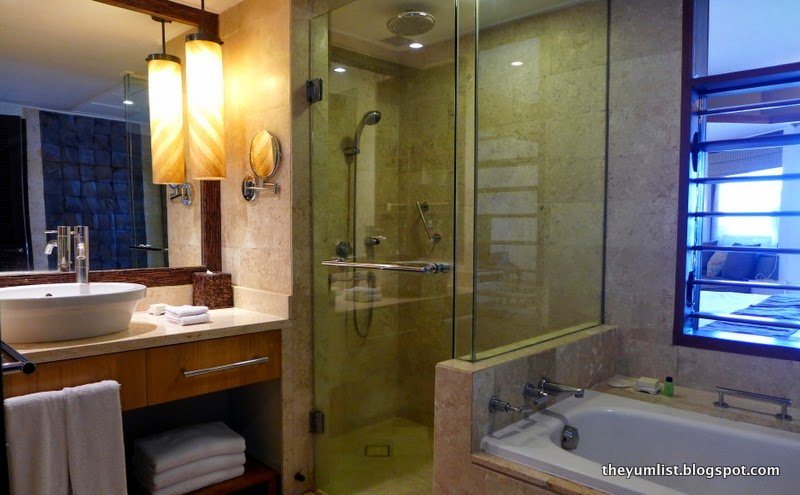 Grand Hyatt Bali — Bathroom