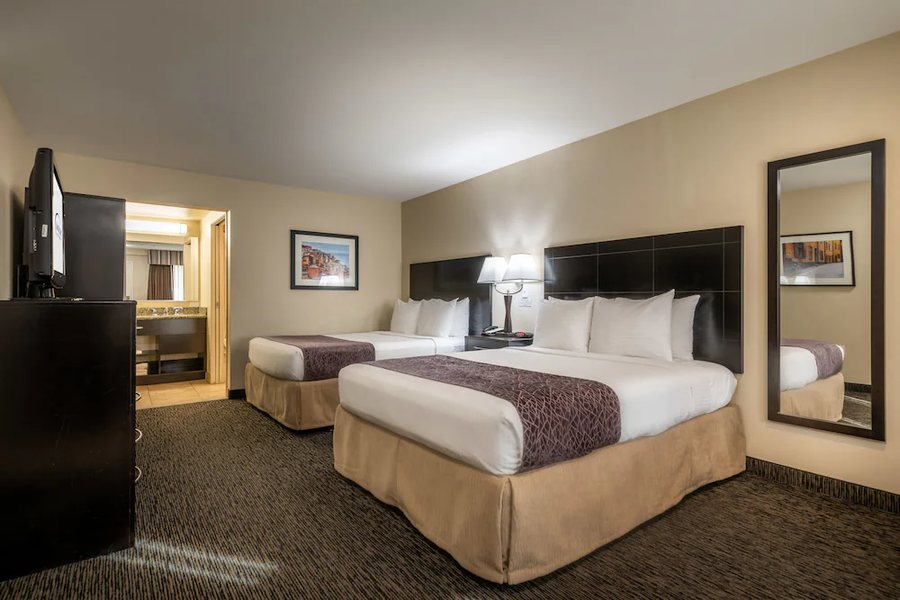 Grand Legacy At The Park — Guest room