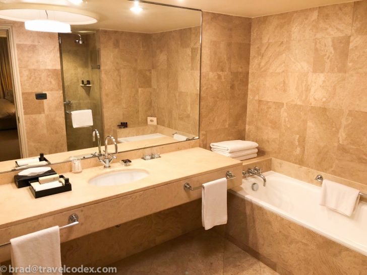 Grand Mark Hotel Istanbul — Bathroom