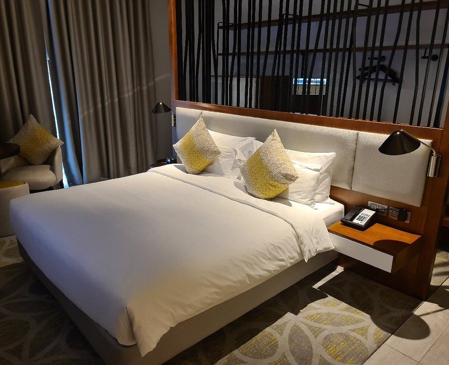 Grand Mercure Dubai City — Guest room