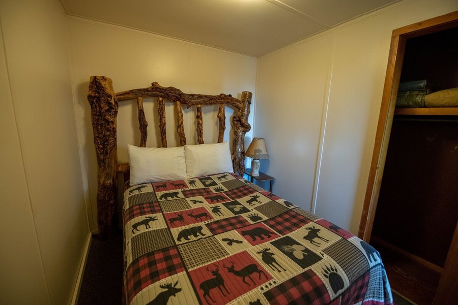 Grand Mesa Lodge — Guest room
