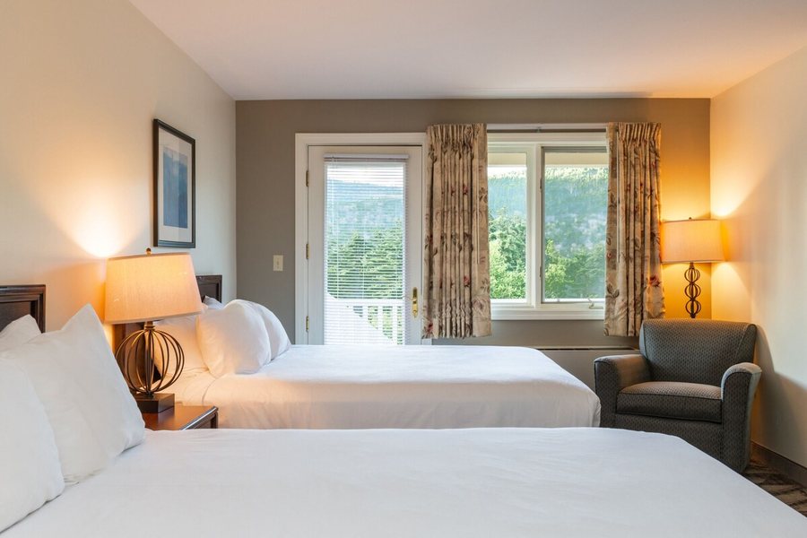 Grand Summit Hotel At Attitash — Guest room