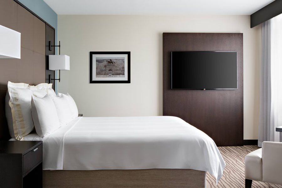 Grand Villa Inn Galleria — Guest room