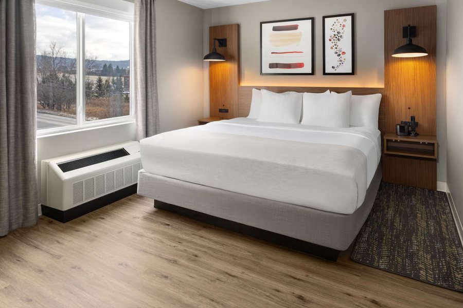 Grand Williston Hotel Conference Center — Guest room