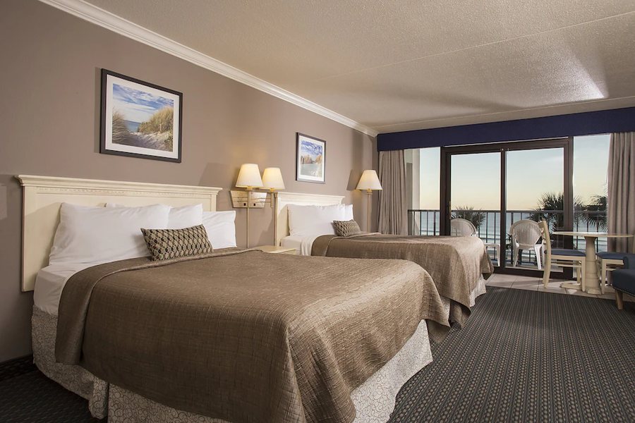 Grande Beach Resort — Guest room