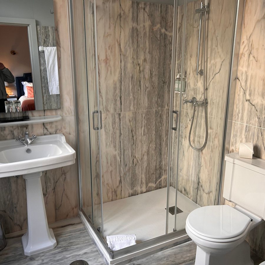 Grande Hotel do Porto — Bathroom