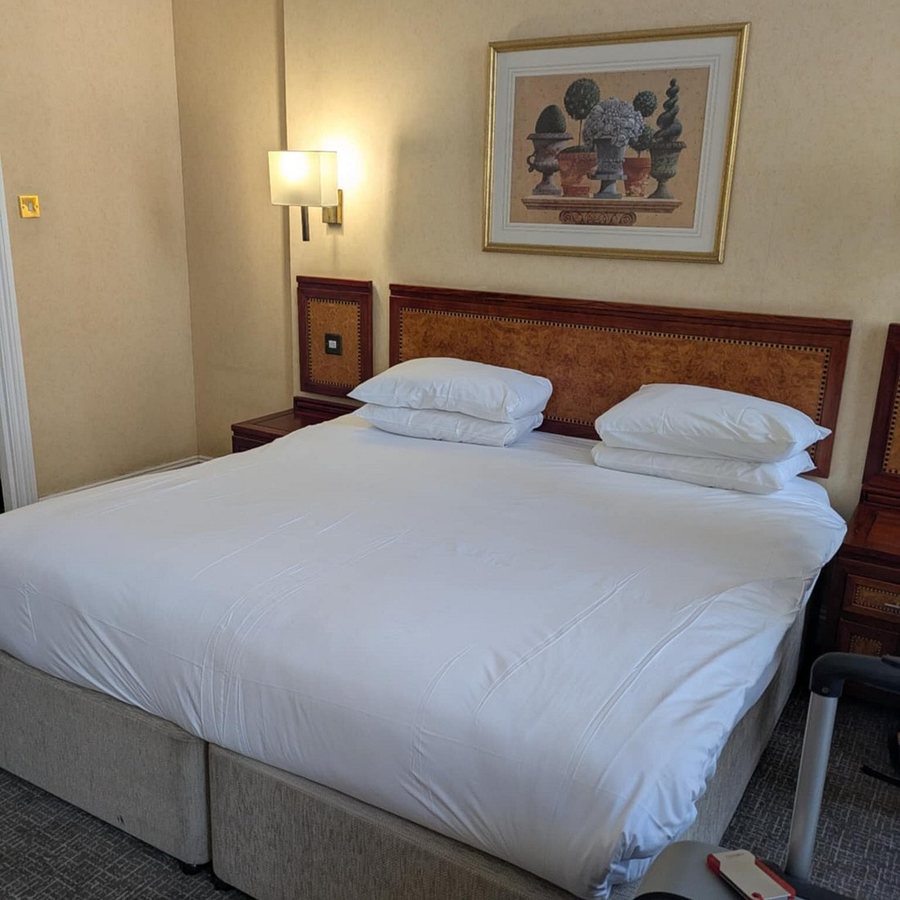 Grange Clarendon Hotel — Guest room