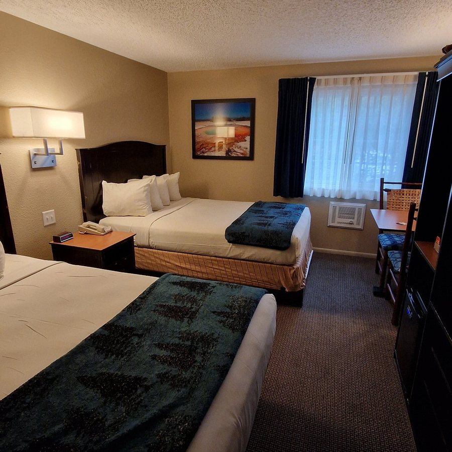 Grant Village Campground — Guest room