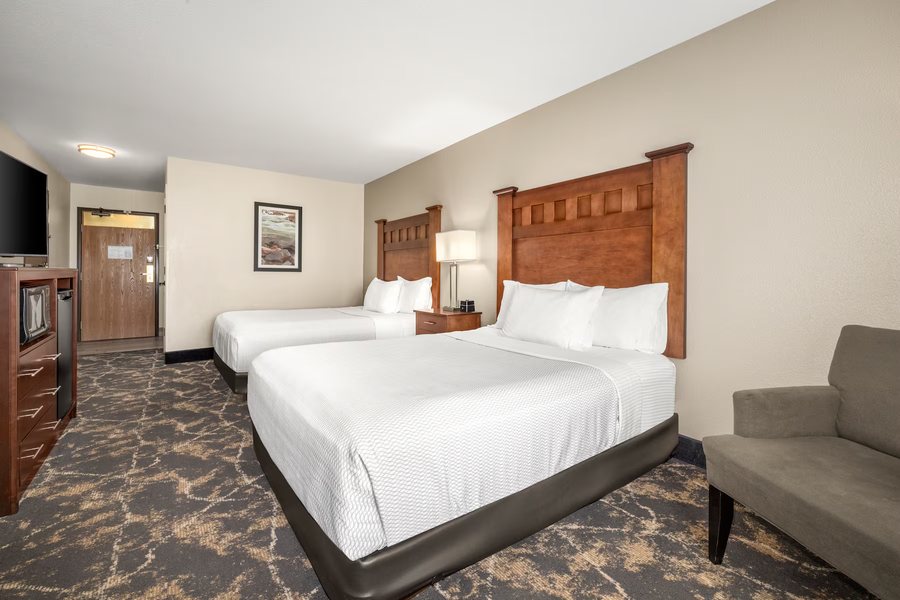 Grants KOA — Guest room
