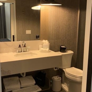Gravity Haus Jackson Hole — Bathroom