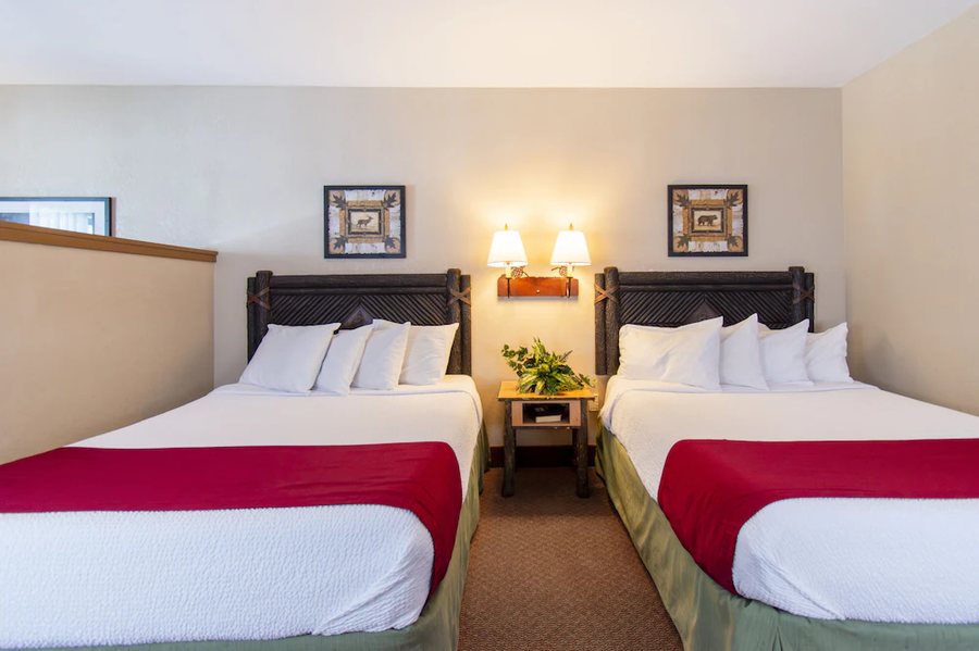 Great Escape Lodge Indoor Waterpark — Guest room