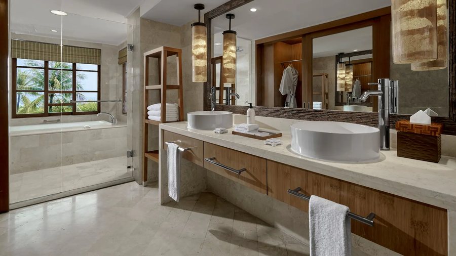 Great Mountain Views Villa Resort — Bathroom