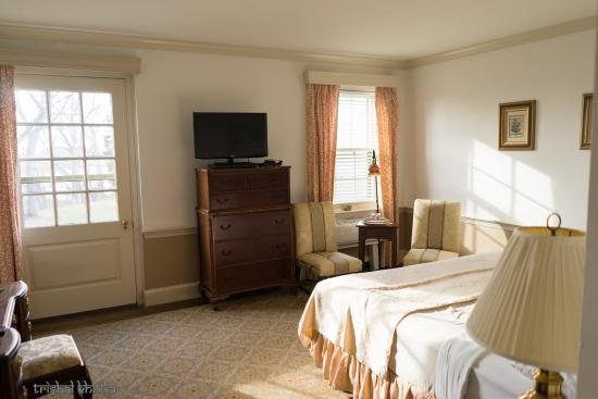 Great Oak Manor — Guest room