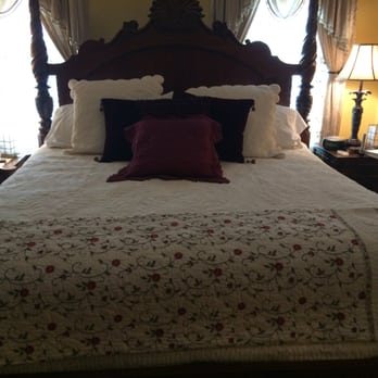 Green Palm Inn — Guest room