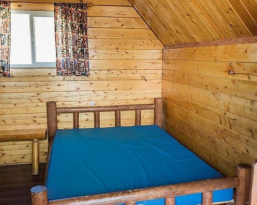 Green River KOA — Guest room