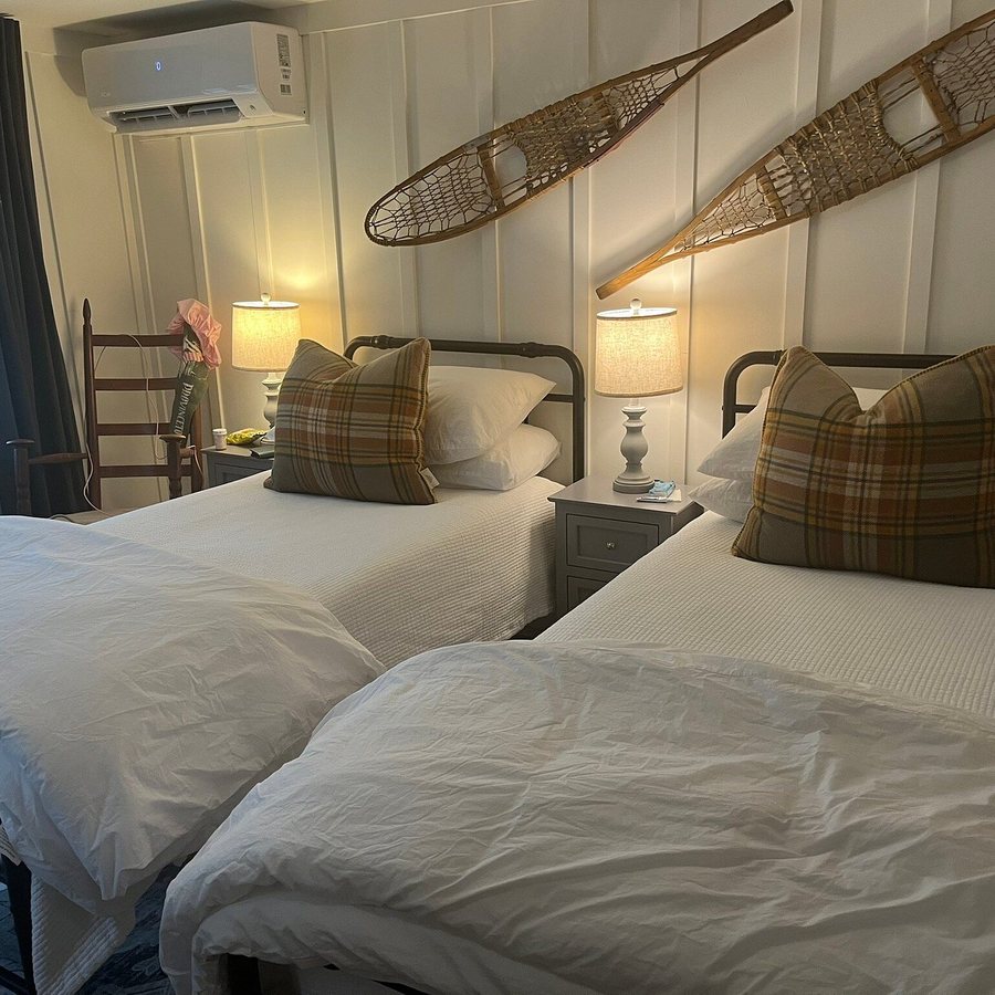 Green Trails Inn — Guest room
