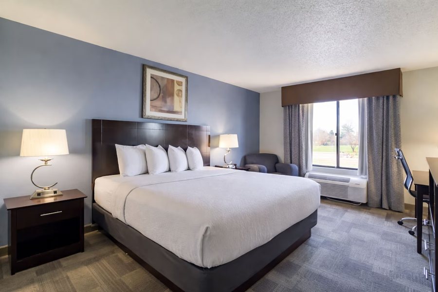 Greenfield Inn Suites — Guest room