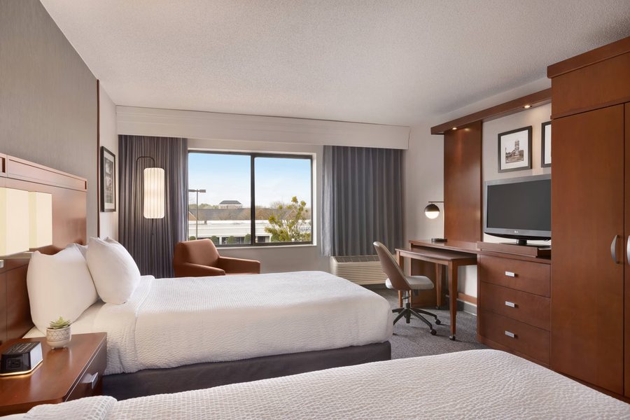 Greenville Marriott — Guest room