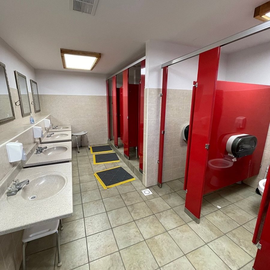 Greybull KOA — Bathroom