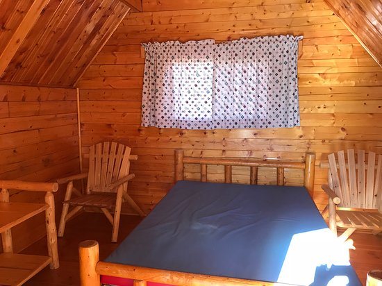 Greybull KOA — Guest room