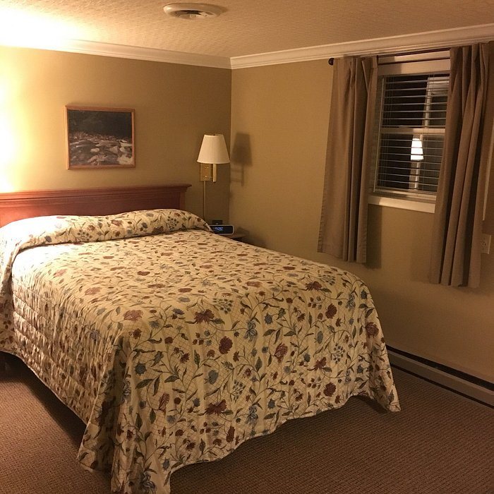 Greybull Motel — Guest room