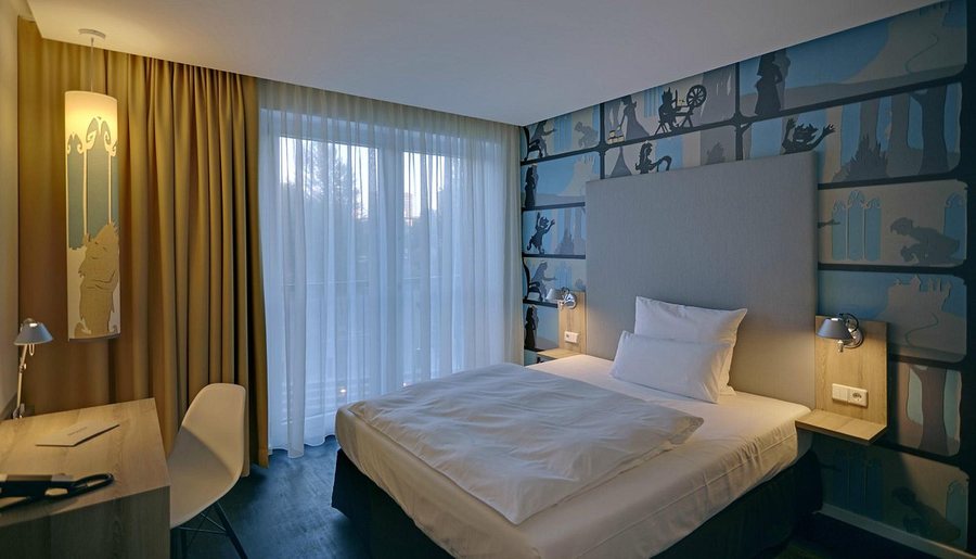Grimms Potsdamer Platz — Guest room