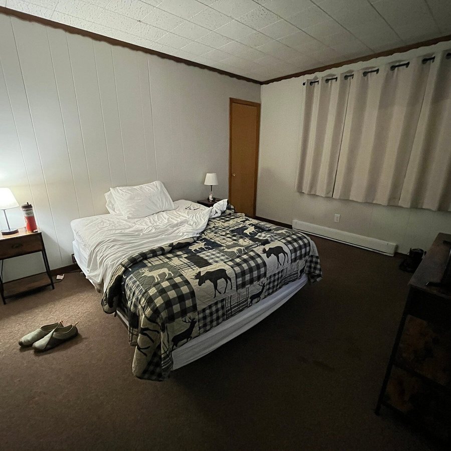 Griswold s Lodge — Guest room