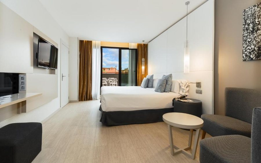 Grums Hotel Spa Barcelona Catalonia — Guest room