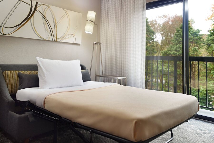 Guest House Raleigh — Guest room
