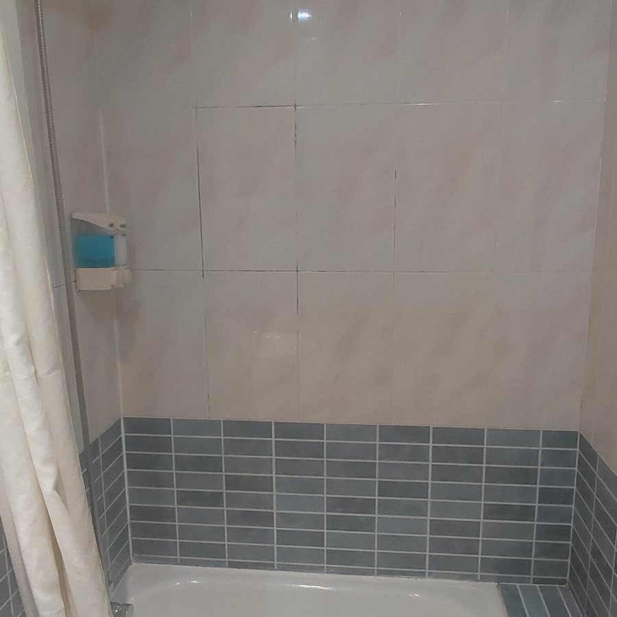 Guesthouse Barcelona Gotic Barcelona Catalonia — Bathroom