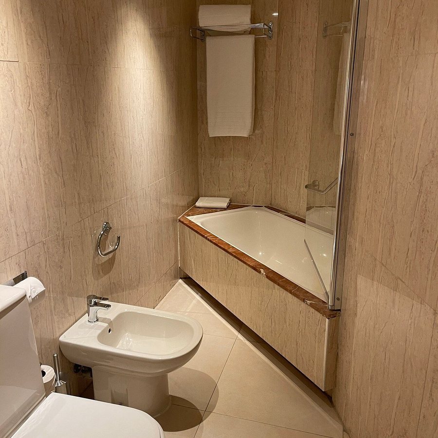 Guitart Grand Passage Barcelona Catalonia — Bathroom