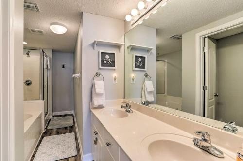 Gulf Shores Plantation Condos — Bathroom