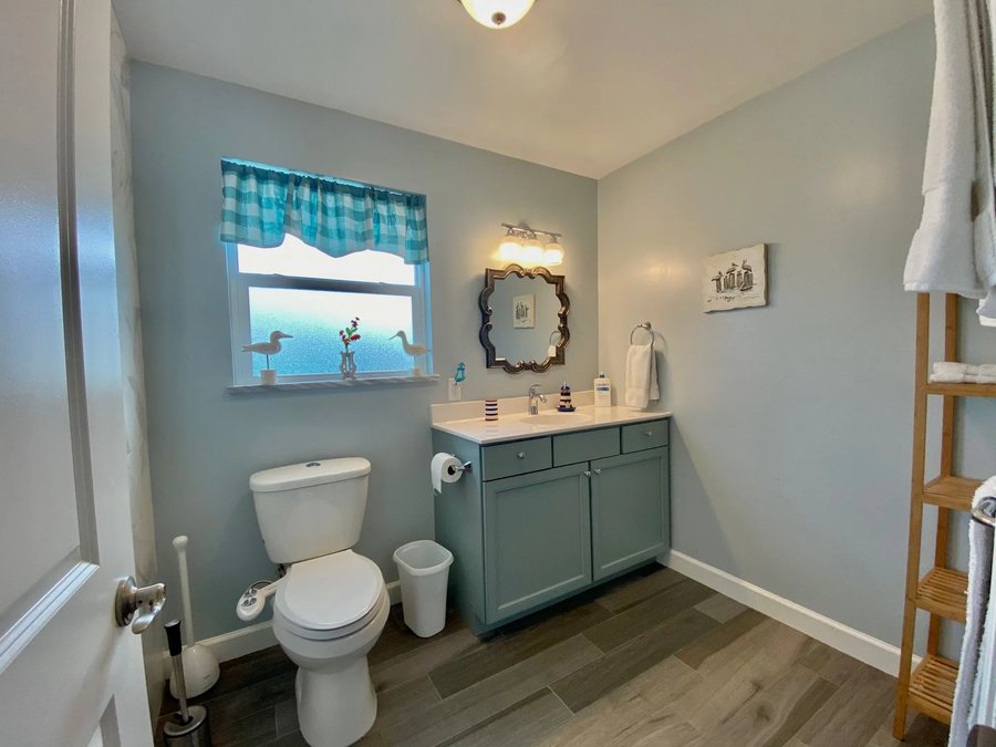 Gulf Waters RV Resort — Bathroom